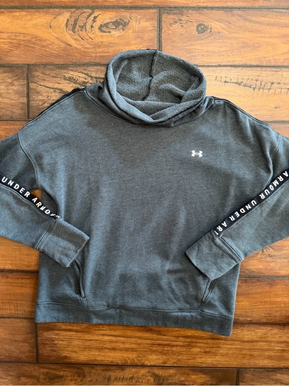 Under Armour Charcoal Cowneck Sweatshirt With Pockets
